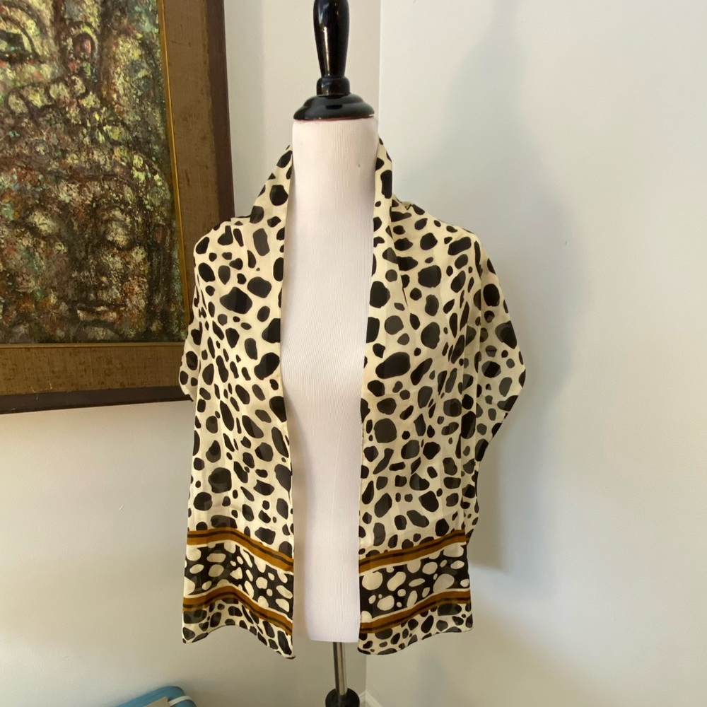 Elegant Lightweight Black and Cream Animal Print (Leopard) Rectangular Scarf